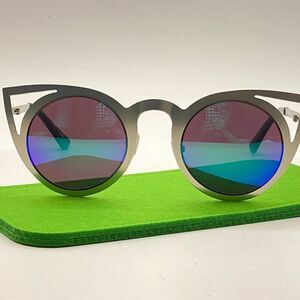 0962 Women Matte Silver Frames Green Lenses Avant Garde Sunglasses With Case …